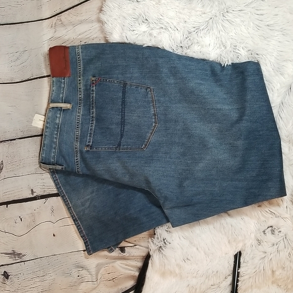 NWT men's Tommy Bahama jeans - Picture 1 of 9